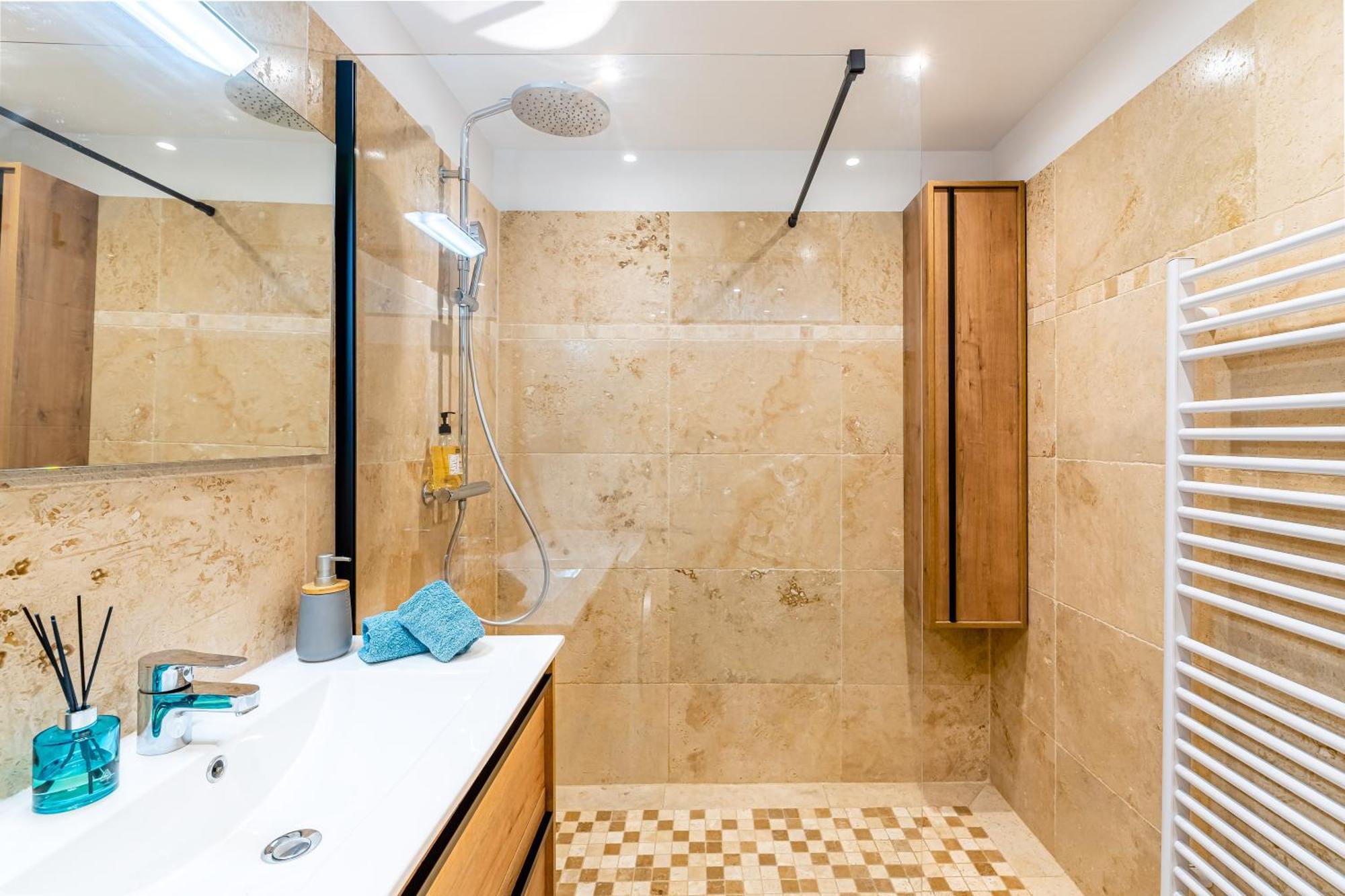 Cassis Le Marignan- Rdc - Garage - Classe 3 Etoiles المظهر الخارجي الصورة